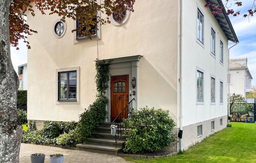 1 bedroom nice apartment in Varberg