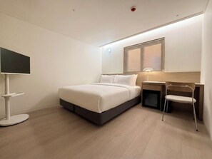 Standard Double Room, Non Smoking, Private Bathroom - Link B Hotel (Busan)