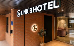 Exterior detail - Link B Hotel (Busan)