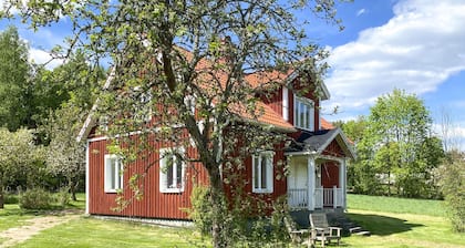 3 bedroom pet friendly home in Skruv