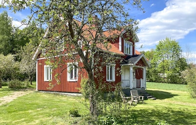 3 bedroom pet friendly home in Skruv