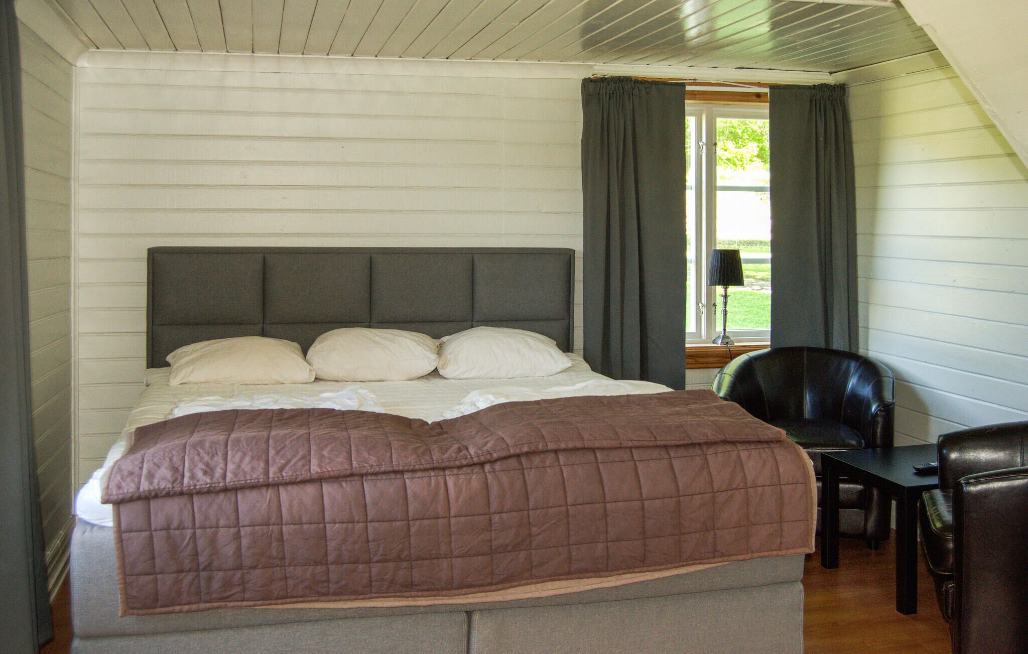 4 bedrooms, free WiFi
