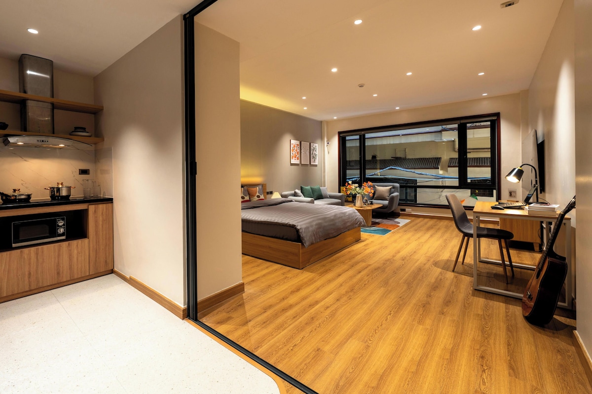 Comfort Studio | Ruang kerja komputer riba, Wi-fi percuma 