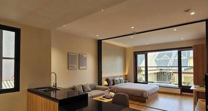 HoLo Giang Vo Hanoi - Serviced HomeStay