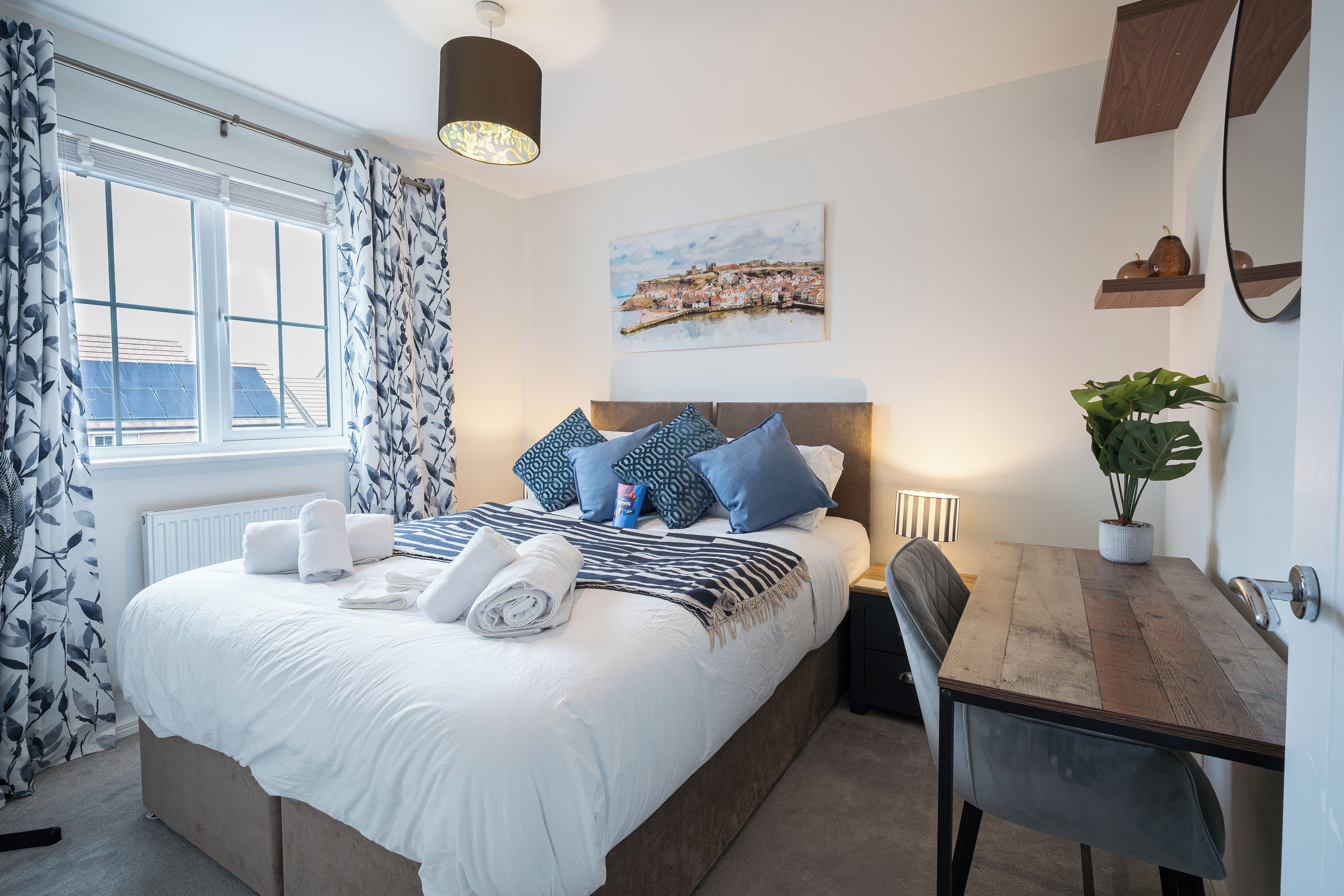 4 bedrooms, desk, iron/ironing board, travel cot