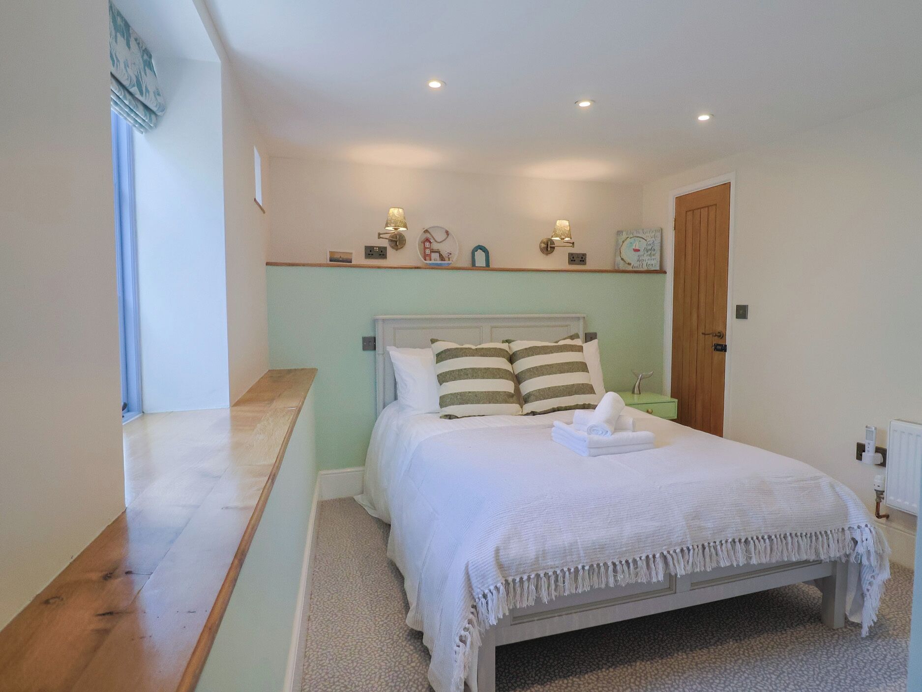 Cottage | 4 bedrooms, WiFi (free), individually decorated, individually furnished