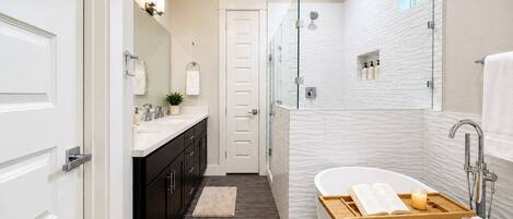 Towels, soap, shampoo, toilet paper