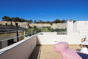 Maison Confort, vue sur la ville | Terrasse/patio
