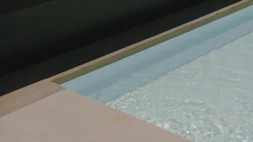 Piscine extérieure (ouverte en saison)