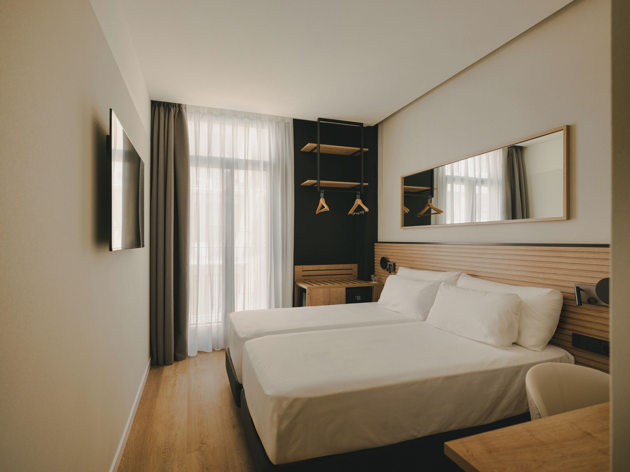 Doppelzimmer | Daunenbettdecken, Minibar, Zimmersafe, Bügeleisen/Bügelbrett