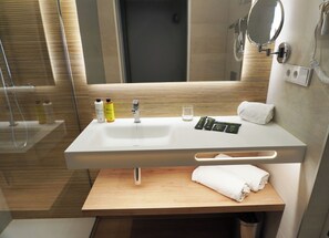Bathroom - Sercotel Valencia Ruzafa 4 (Valencia)