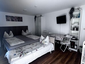 1 Schlafzimmer, WLAN, Bettwäsche