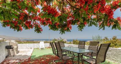Holiday Home “La Villa” with Sea View, Wi-Fi and Air Conditioning