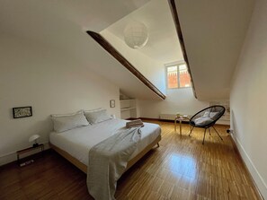 1 bedroom, desk, travel cot, free WiFi - Cozy Apartment Turin Center, Vanchiglia area (Torino)