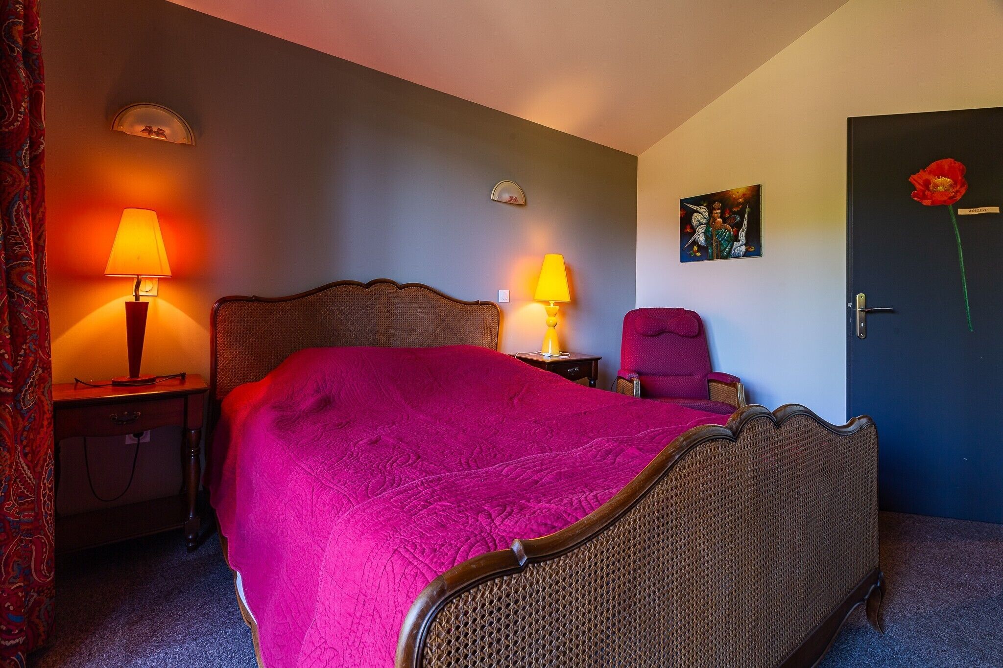 4 chambres, fer et planche à repasser, Wi-Fi, draps fournis