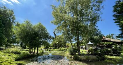 Gîte for 8 – La Fontaine Des Rollands: Mountain View, Shared Pool, Wi-Fi