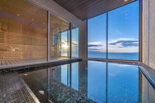 Sea View Luxury I Beach Front I Amazing Place