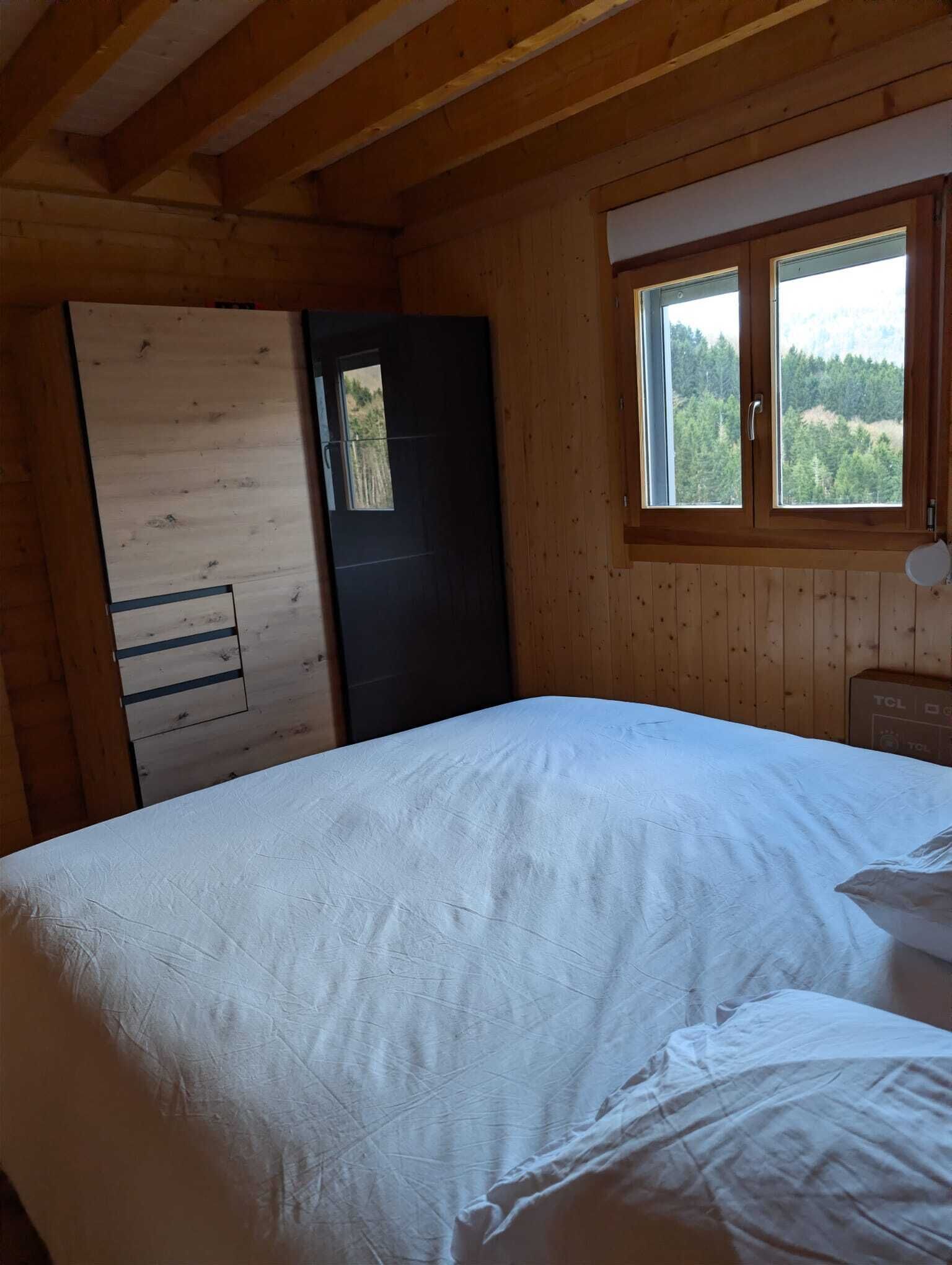 3 Schlafzimmer, Reisekinderbett, kostenloses WLAN, Bettwäsche