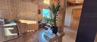 Chalet d’architecte avec spa et vue panoramique  3 chambres, espace enfants