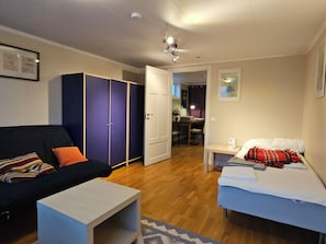 2 bedrooms, Internet, bed sheets