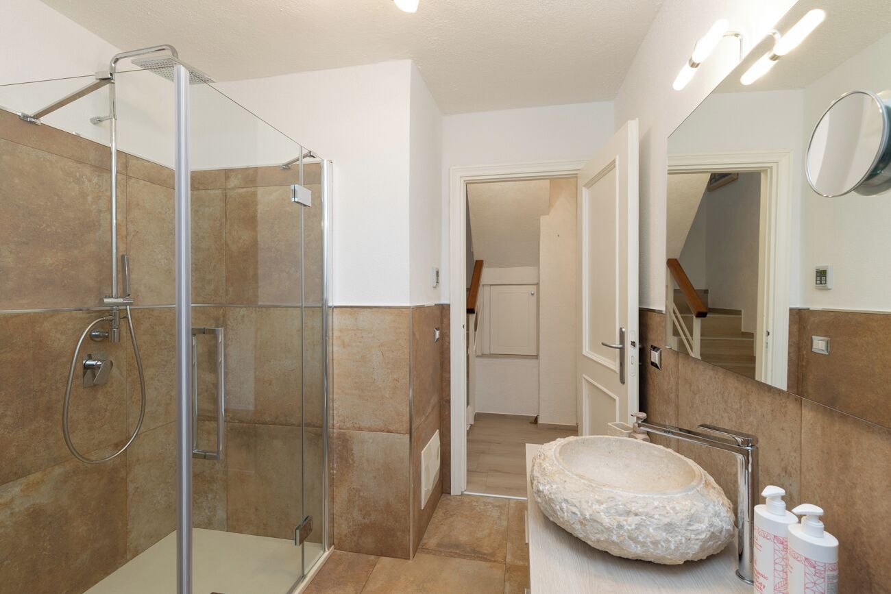 Alloggio su due livelli, vista mare | Bagno
