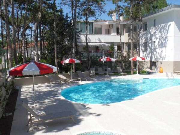 Resort-style Flat With Pool Perfect For Families - Bibione