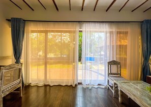 Deluxe Studio Suite, Pool View | Interior - Kilifi Pearl Beach Resort (Mtwapa)