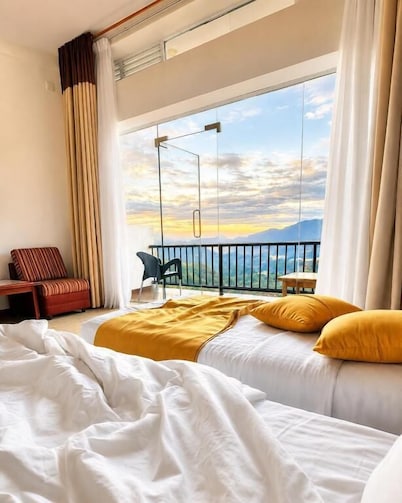 Thuruliya Hotel