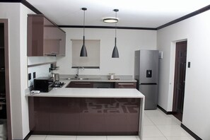 Private kitchen - The Cozy Maison (Midrand)