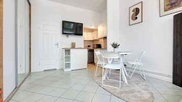 Studio | Iron/ironing board, free WiFi