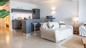 Ảnh chưa phân loại, 4 trong số 16 ảnh, nút