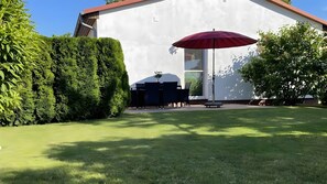 Outdoor dining - Holiday Home Pepe for 4 Guests (70 m²) in Göhren-Lebbin (Göhren-Lebbin)