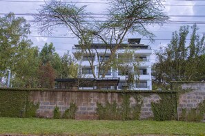 Exterior - Mbugani View Suites (Nairobi)