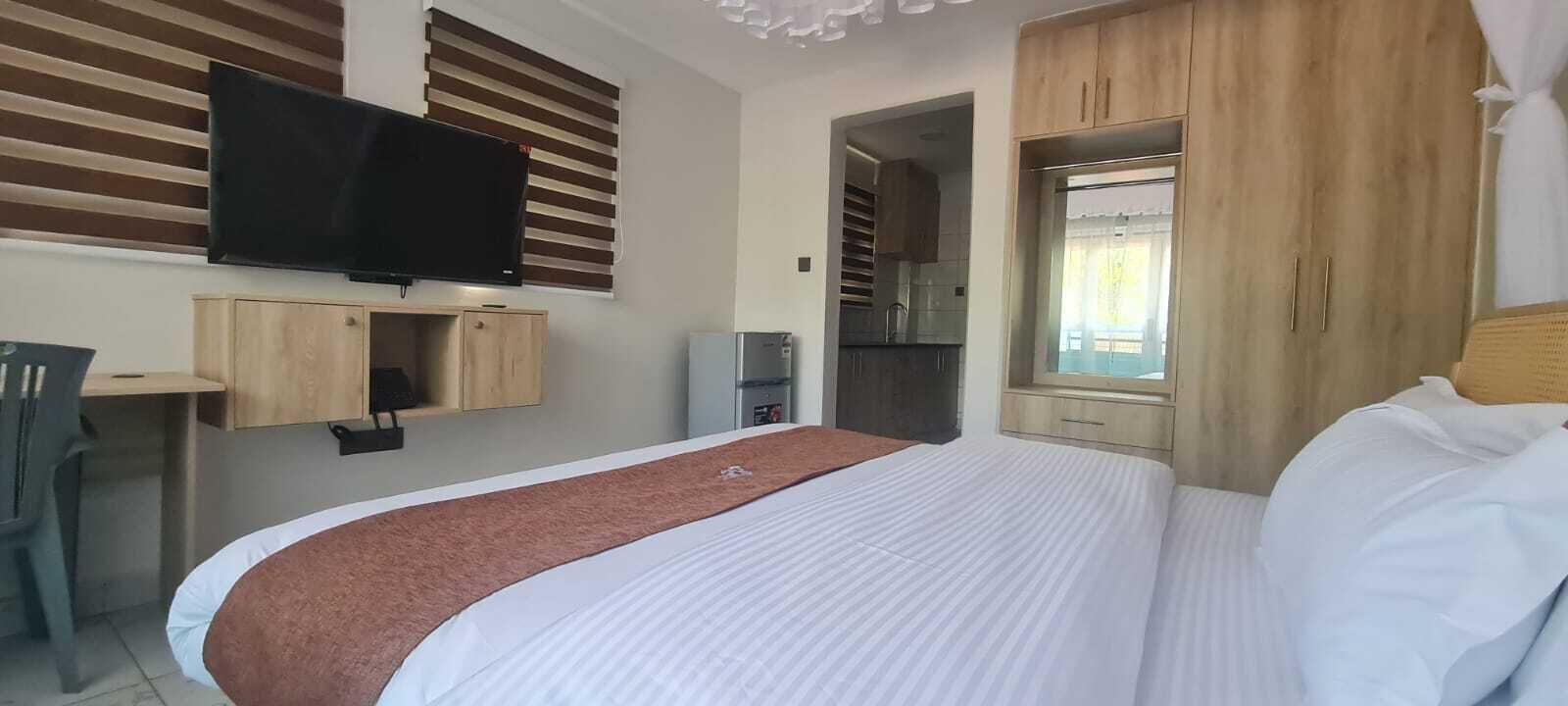 Standard Studio, Balcony, Park View | Desk, laptop workspace, blackout curtains, free WiFi