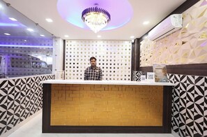 Lobby - Hotel Finch Grand by Revaantra   (Haridwar)