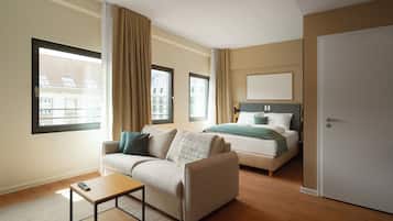 Komfort Suite mit Schlafsofa | Individuell dekoriert, individuell eingerichtet, Schreibtisch