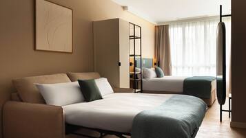 Comfort Suite with sofa bed | Individually decorated, individually furnished, desk, laptop workspace