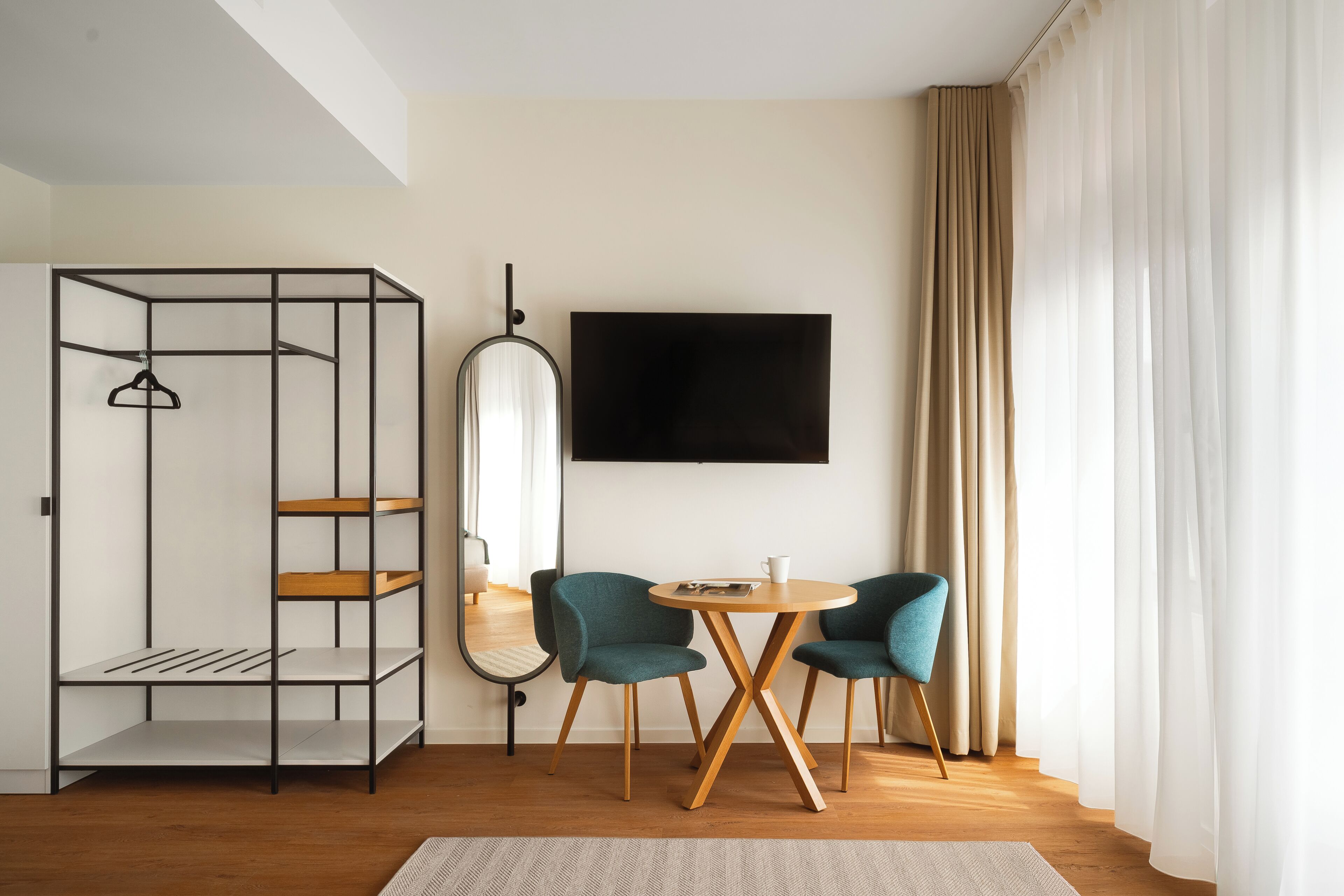 Komfort Suite mit Schlafsofa | Individuell dekoriert, individuell eingerichtet, Schreibtisch