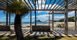 Una playa cerca