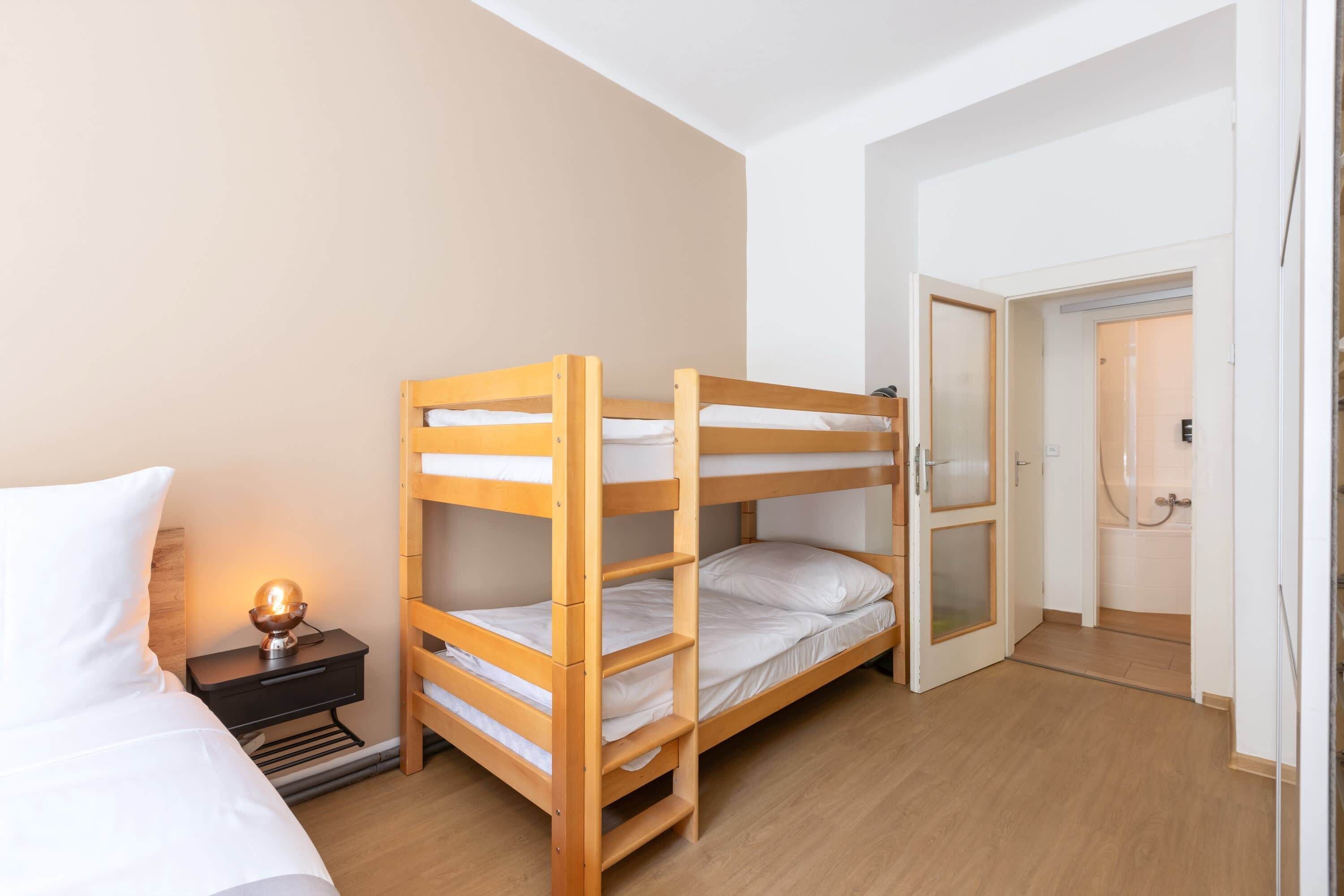 1 Schlafzimmer, Schreibtisch, Bügeleisen/Bügelbrett, WLAN