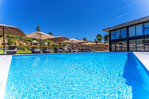 Lima Riverview Suites