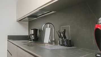 Fridge, microwave, coffee/tea maker, electric kettle
