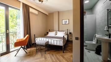 Kamar Double Standar, Bebas Asap Rokok, pemandangan kebun | Minibar, Wi-Fi gratis, dan seprai linen