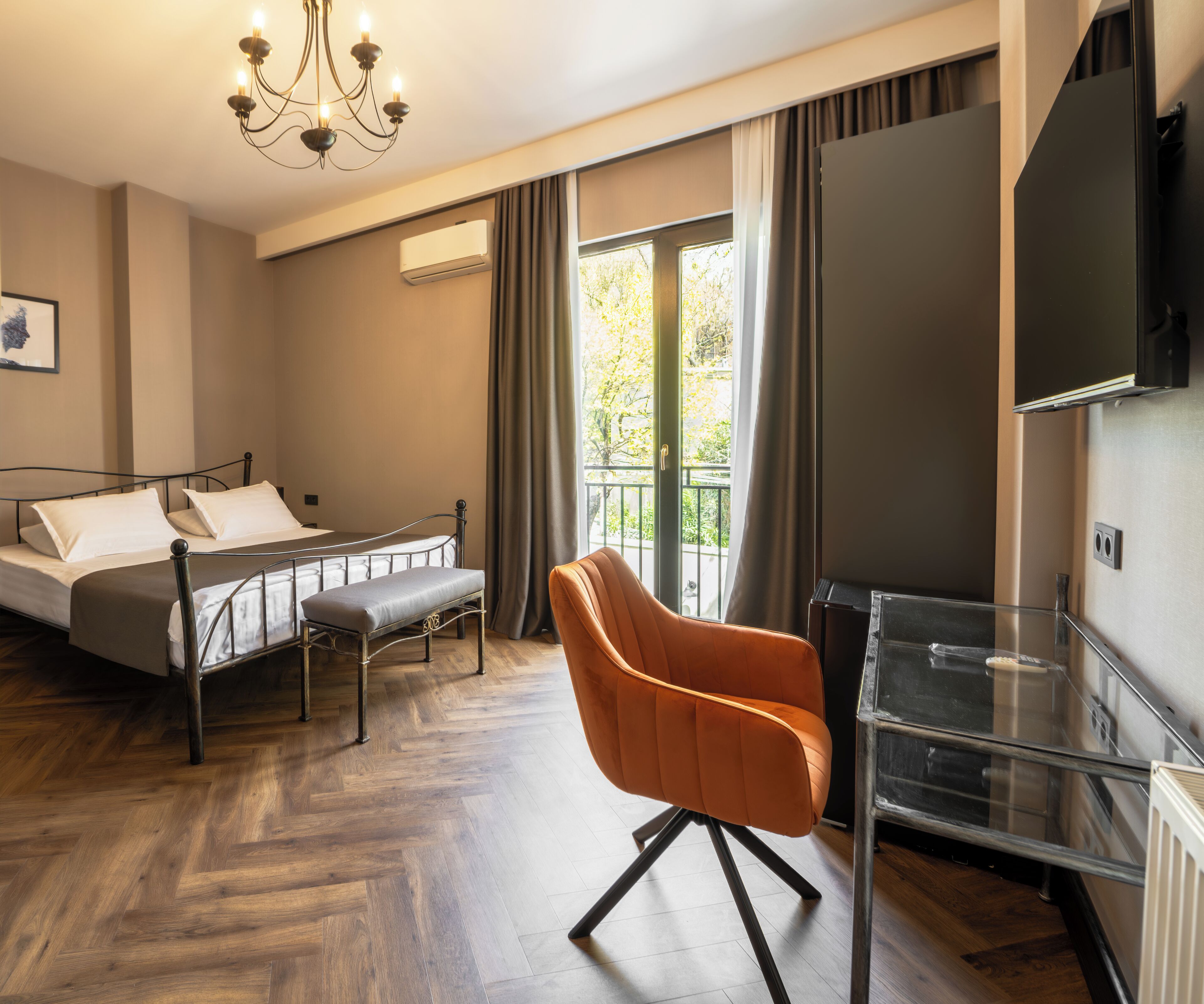 Standard-Doppelzimmer, Nichtraucher, Gartenblick | Minibar, kostenloses WLAN, Bettwäsche