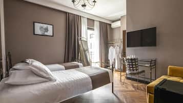 Kamar Twin Klasik, Bebas Asap Rokok, pemandangan kota | Minibar, Wi-Fi gratis, dan seprai linen