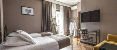Minibar, accĂšs au Wi-Fi (inclus), literie fournie