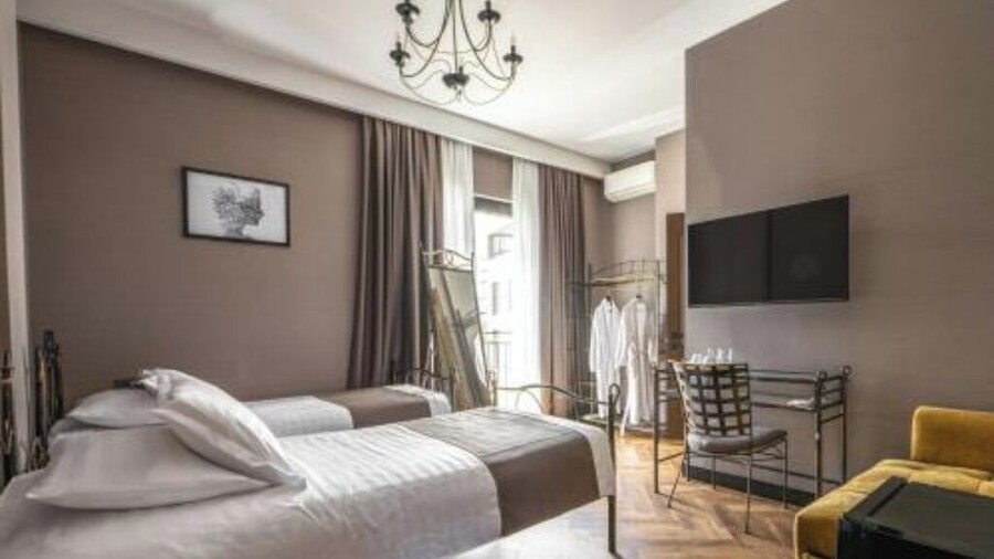 Golden Boutique Hotel
