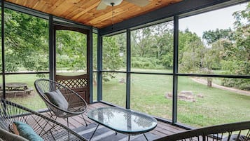 Casa de campo, banheiro privativo (Bluebird Cottage) | Fachada