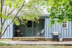 Exterior - Bluebird Cottage (Roseland)