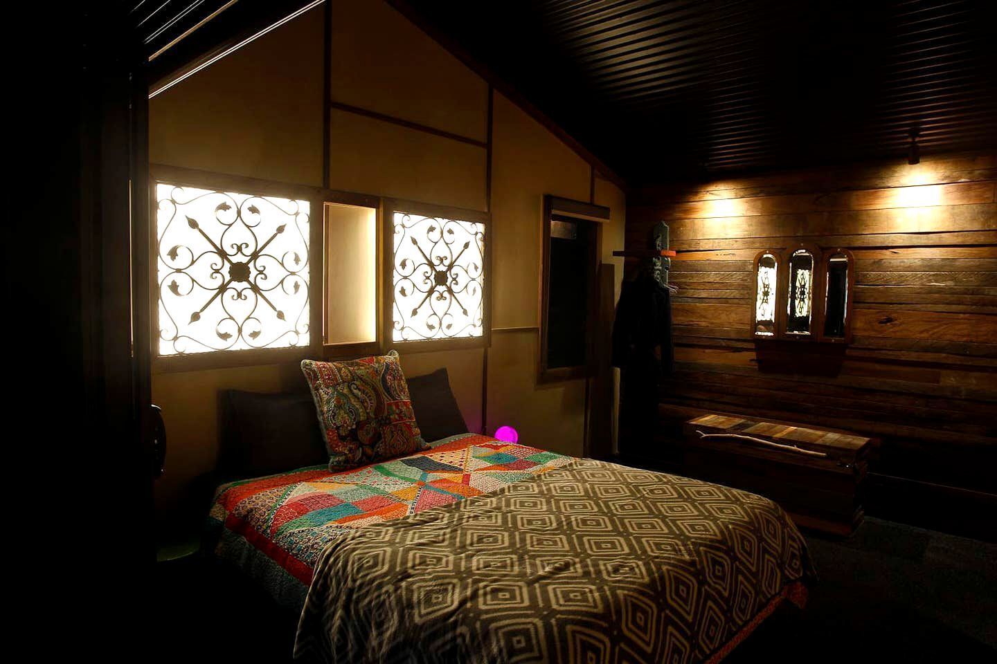 1 bedroom, desk, WiFi, bed sheets